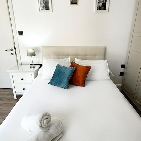 Master Penthouse Double Room Ensuite With Private Terrace - Grand Central House Gibraltar Eksteriør billede